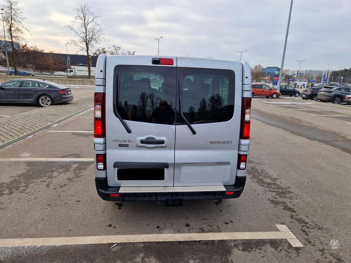 Renault Trafic, passenger minibus