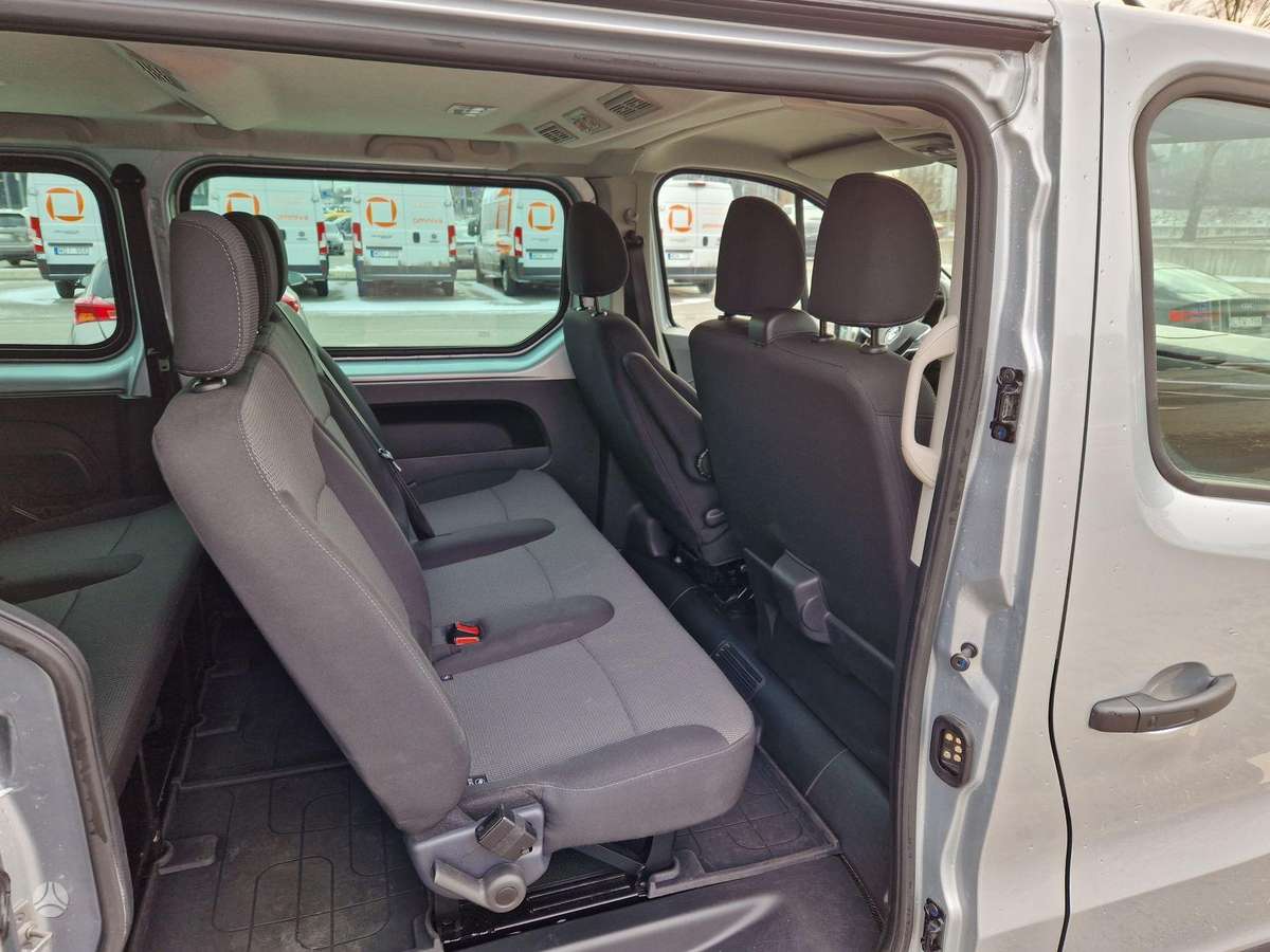 Renault Trafic, passenger minibus