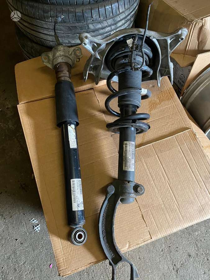 Porsche Macan amortizatorius