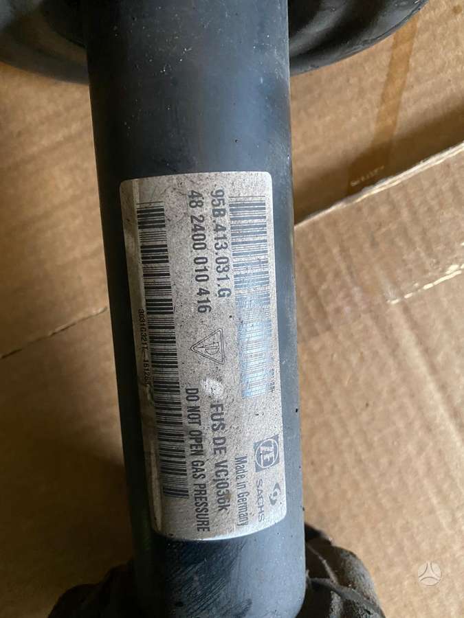 Porsche Macan shock absorber