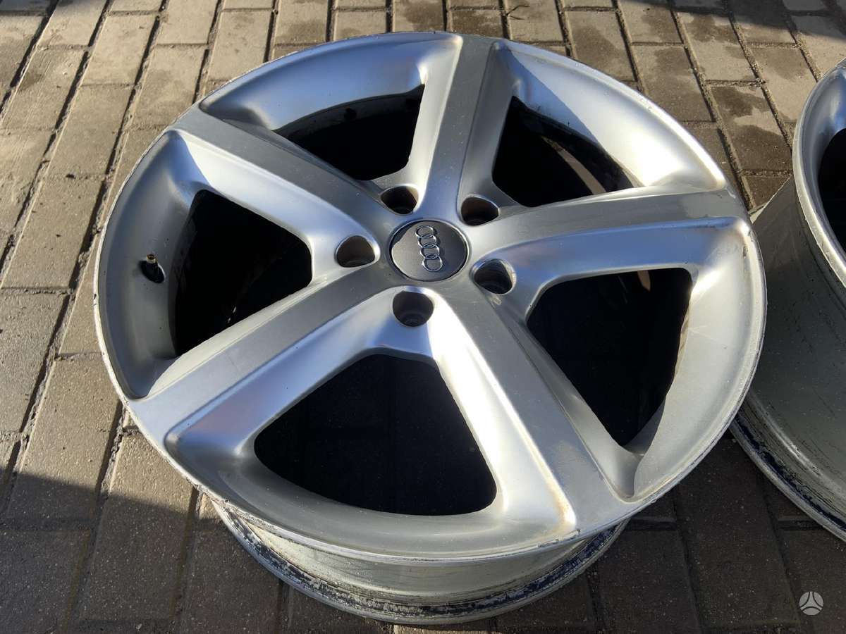 Audi 4L0601025H, light alloy, R20