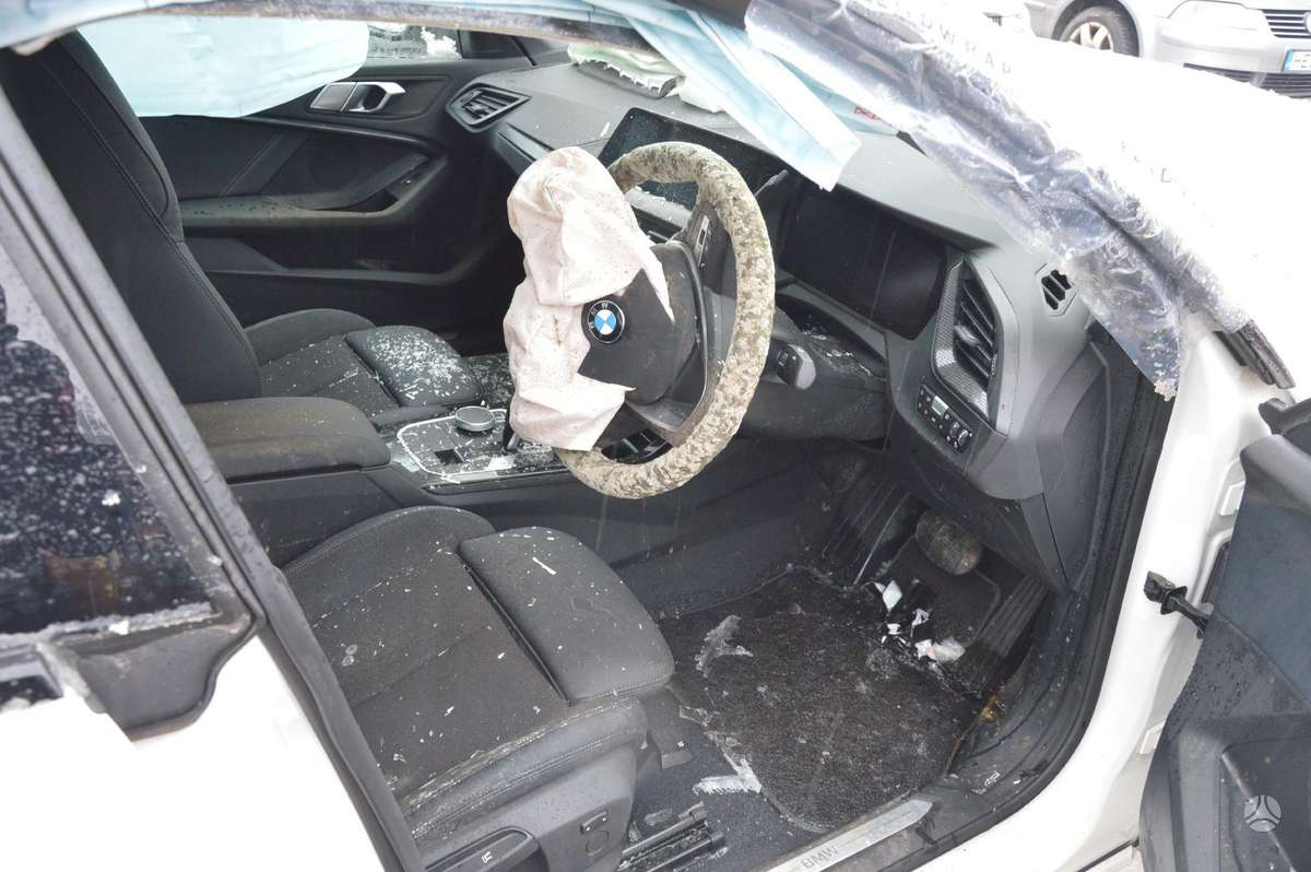BMW 2 serija