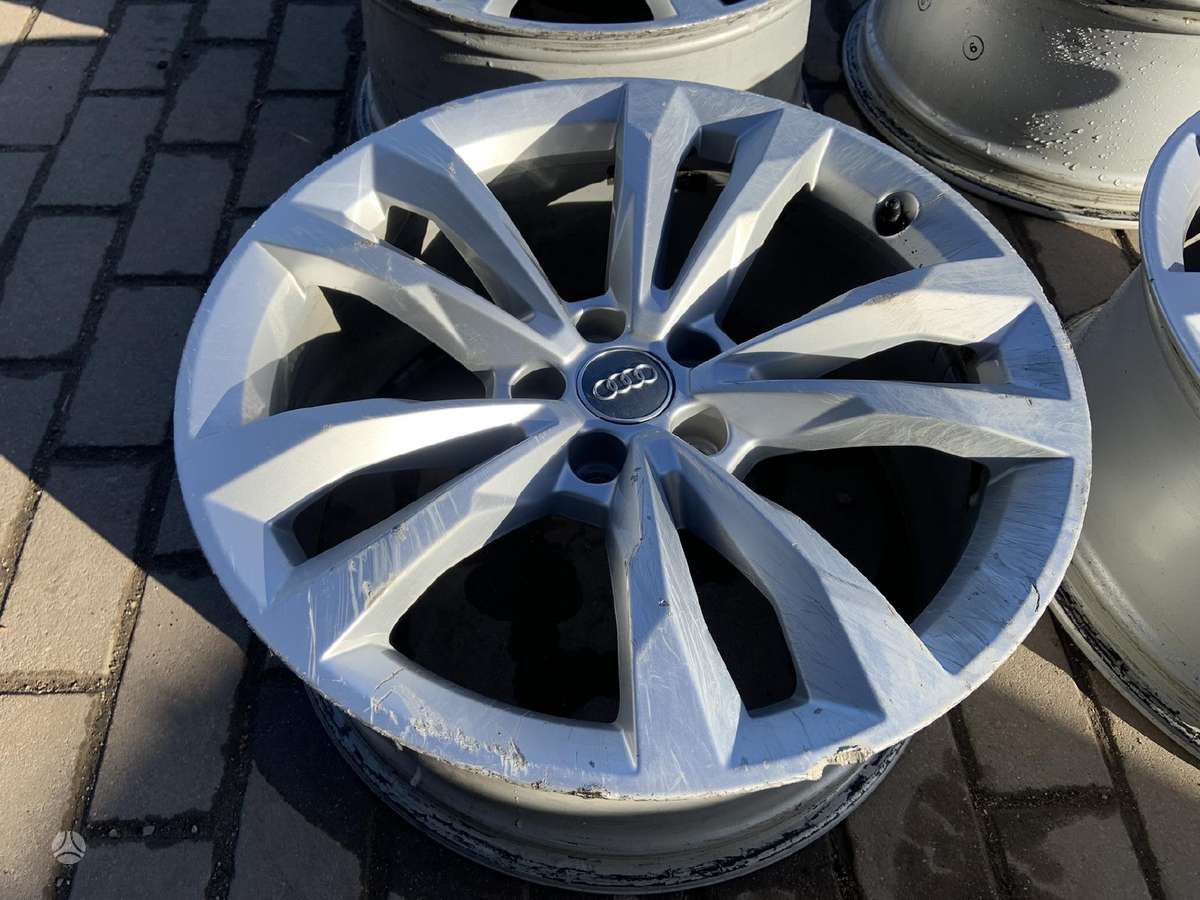 Audi 4M0601025C, lengvojo lydinio, R19