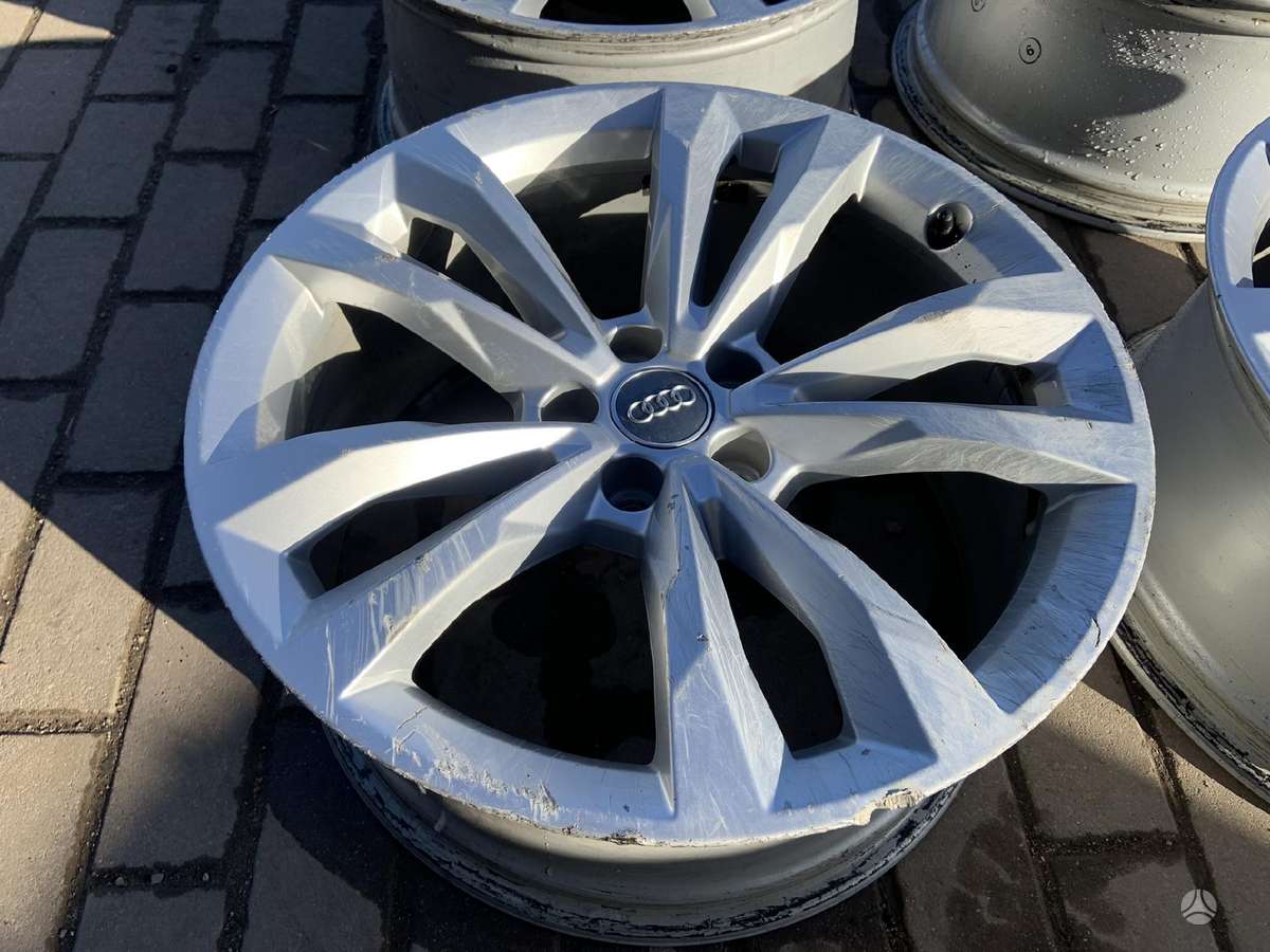 Audi 4M0601025C, light alloy, R19