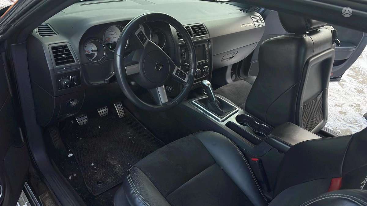 Dodge Challenger for parts. Srt