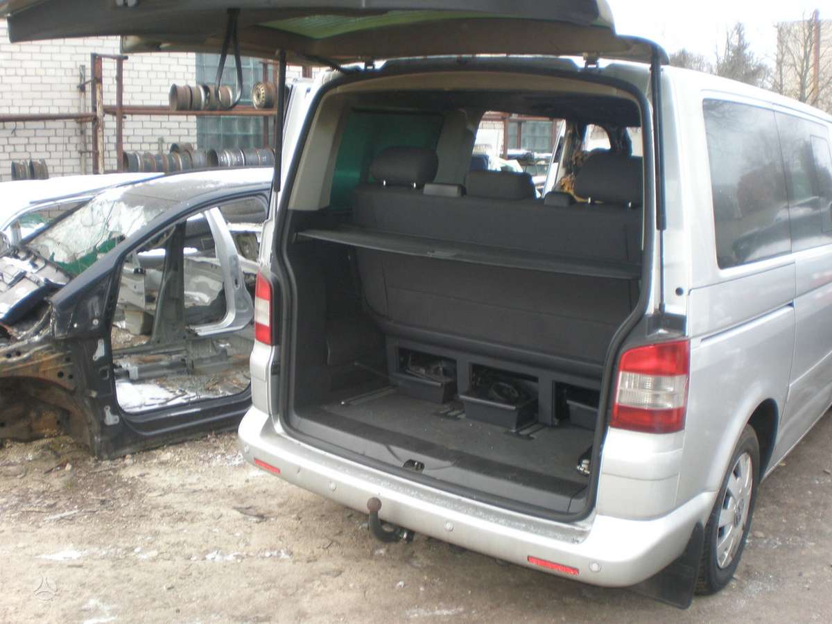 Volkswagen Multivan, keleiviniai mikroautobusai