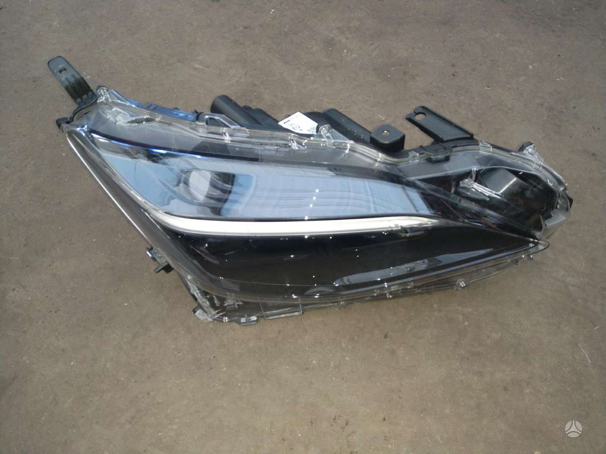 Toyota Yaris Cross kėbulo dalys