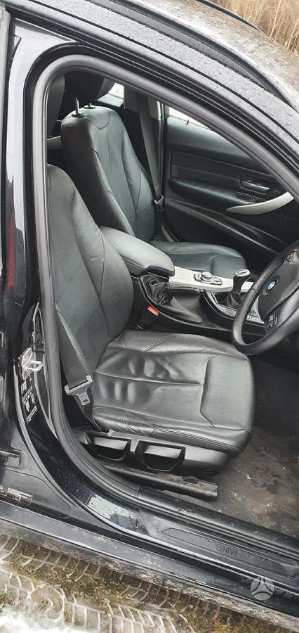BMW 320 Dalimis