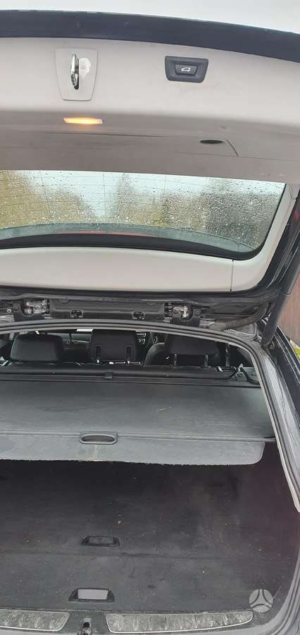 BMW 320 Dalimis