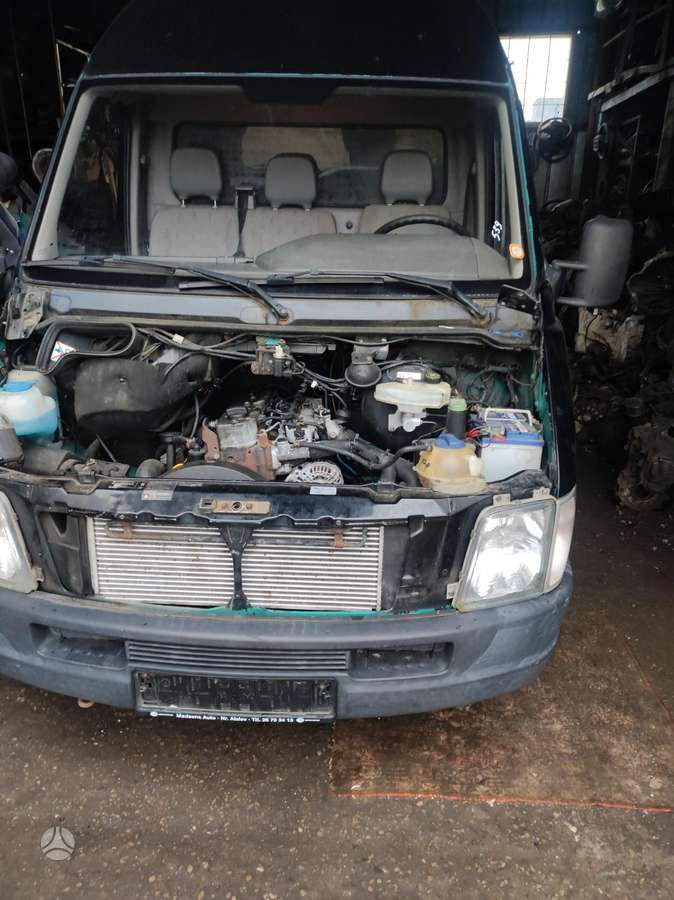 Volkswagen LT-35, preču