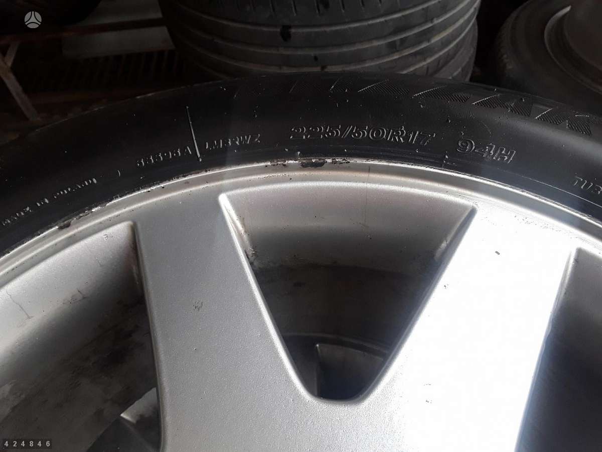 Volvo, lengvojo lydinio, R17