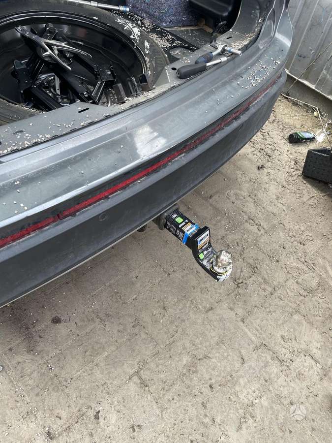 Ford Edge dalimis. Titanium r20 geros padangos