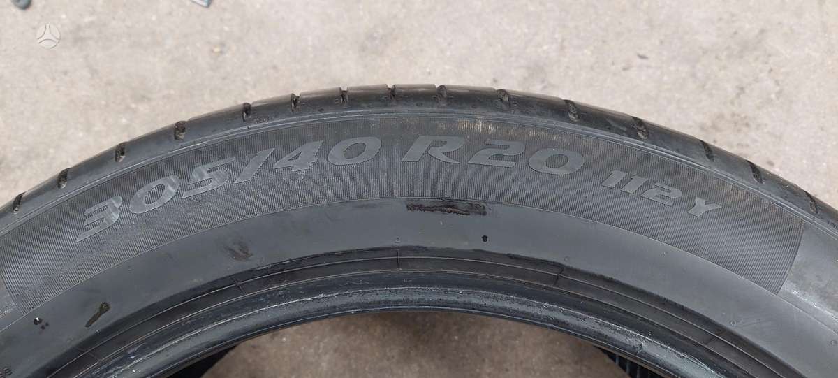 Pirelli, summer 305/40 R20