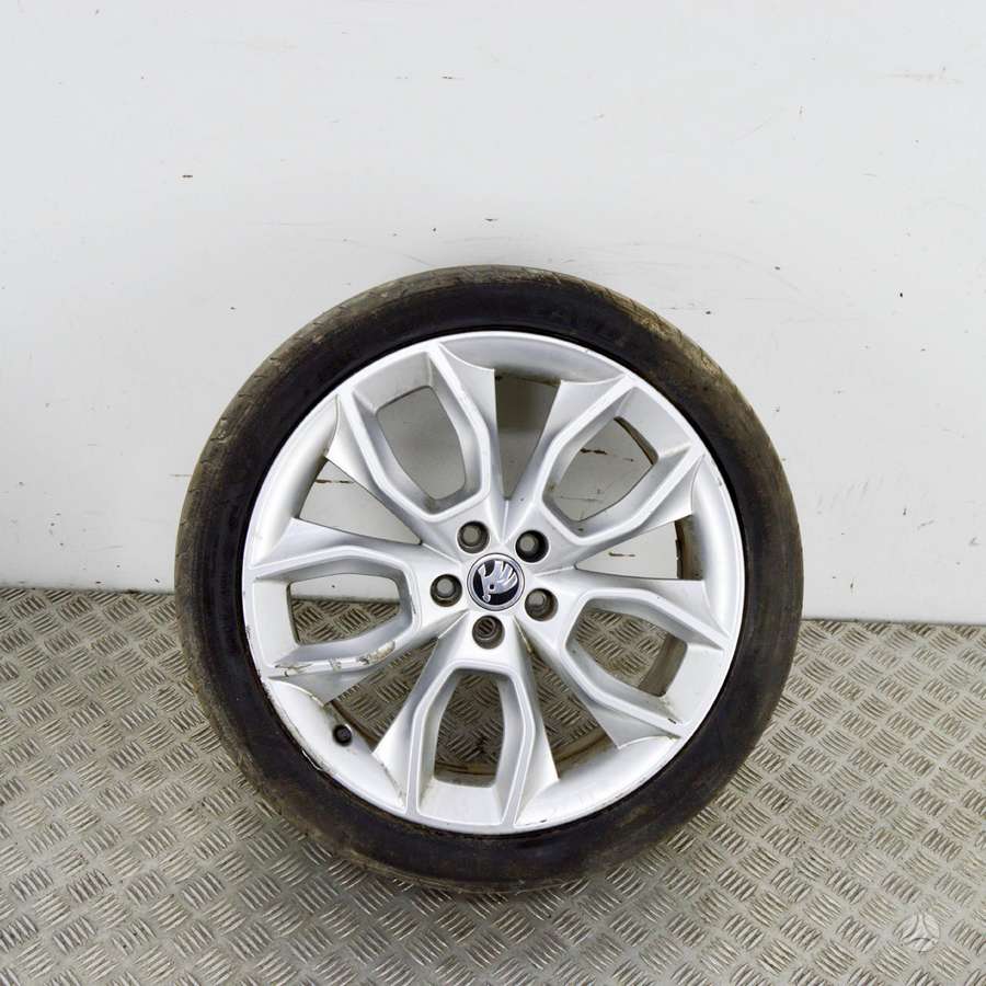 Skoda KAMIQ, легкосплавные , R18