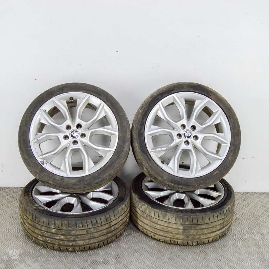 Skoda KAMIQ, light alloy, R18