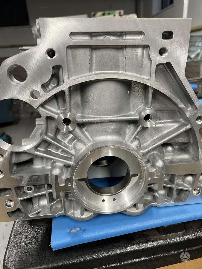 BMW 5 serija, N54, engine block