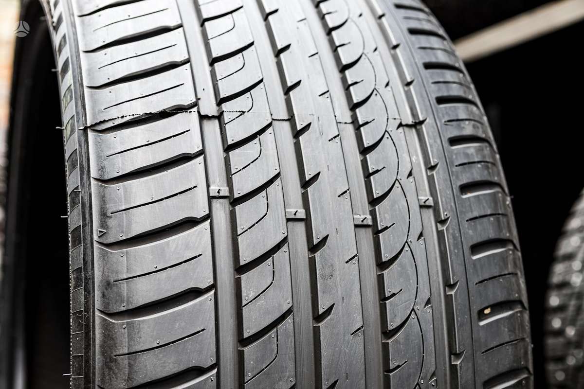 Radar Dimax R8+, universalios 305/35 R24
