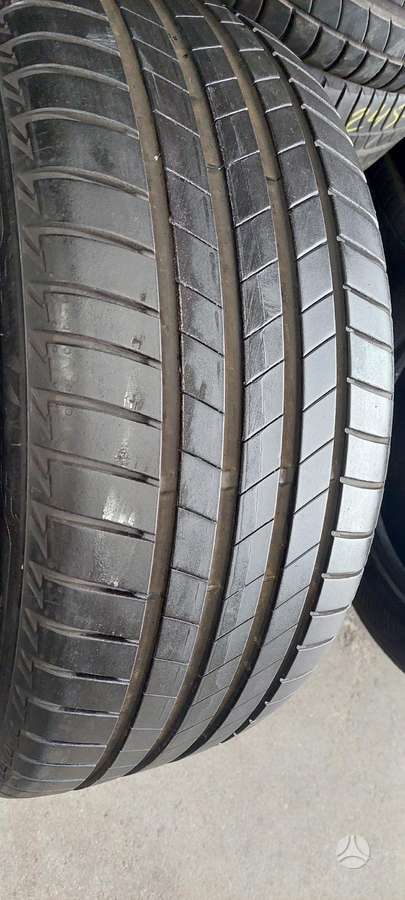 Bridgestone, vasarinės 235/40 R19