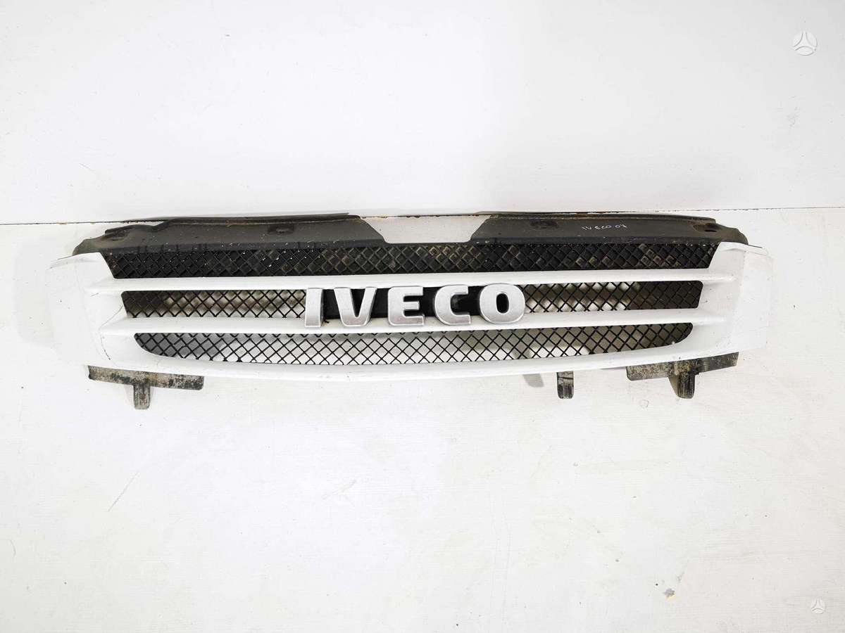 Iveco Daily sparnai, apdailos grotelės