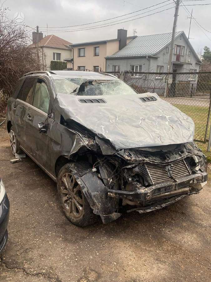 Mercedes-Benz GLE350