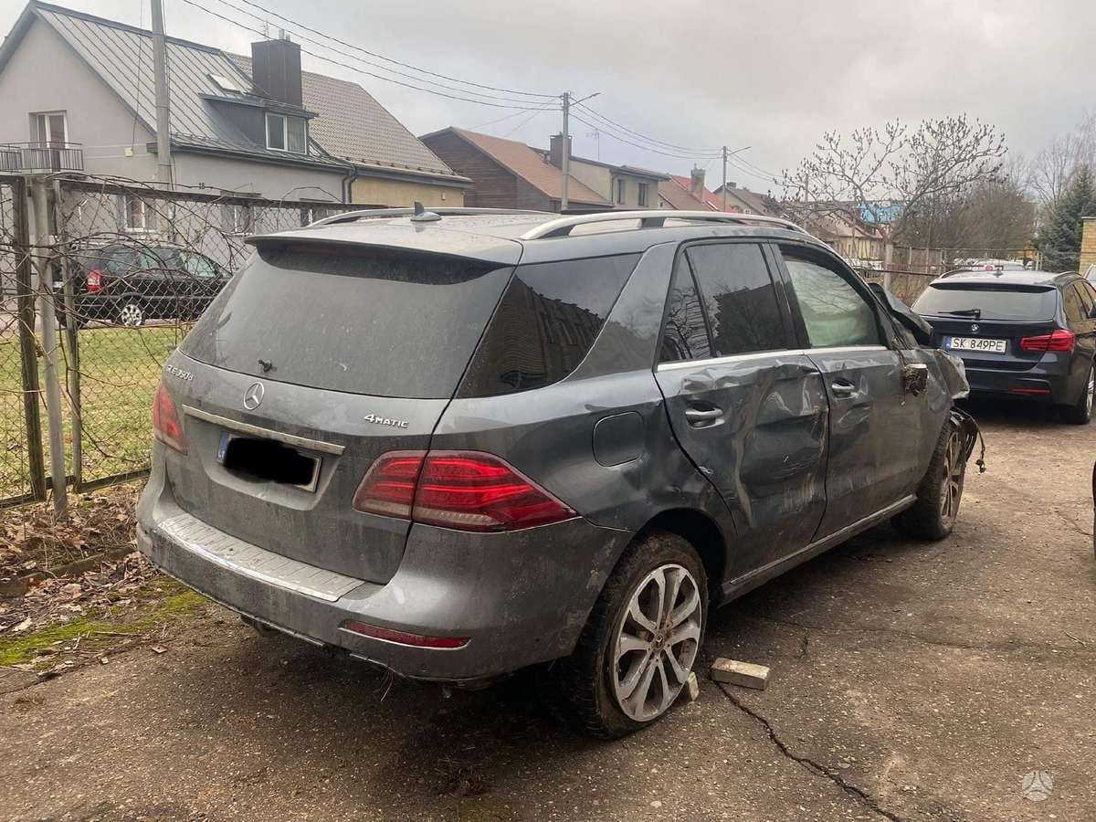 Mercedes-Benz GLE350