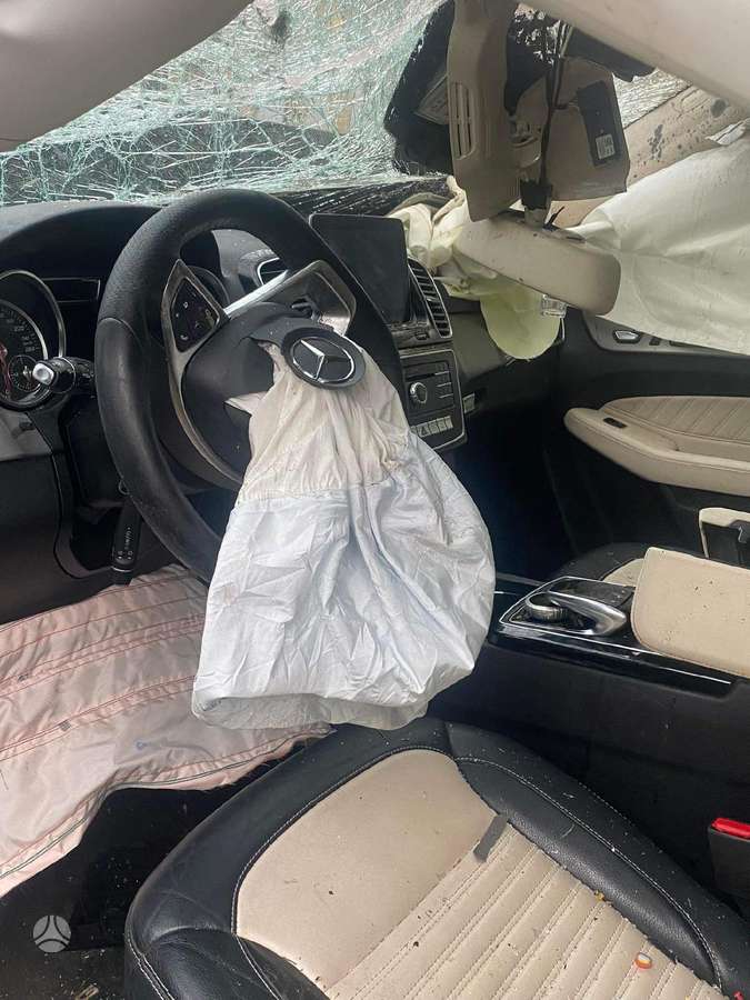 Mercedes-Benz GLE350