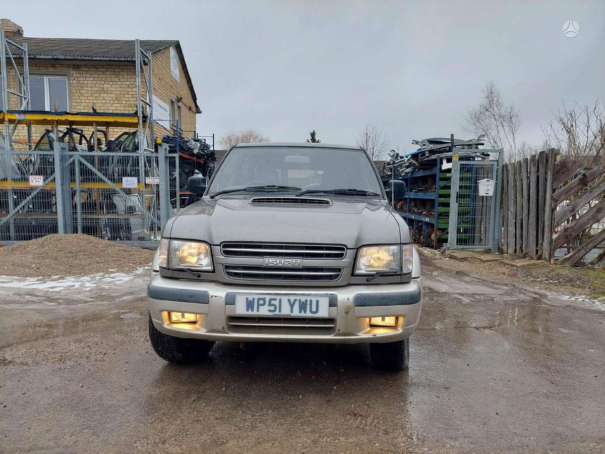 Isuzu Trooper