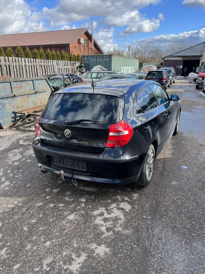 BMW 1 serija 668