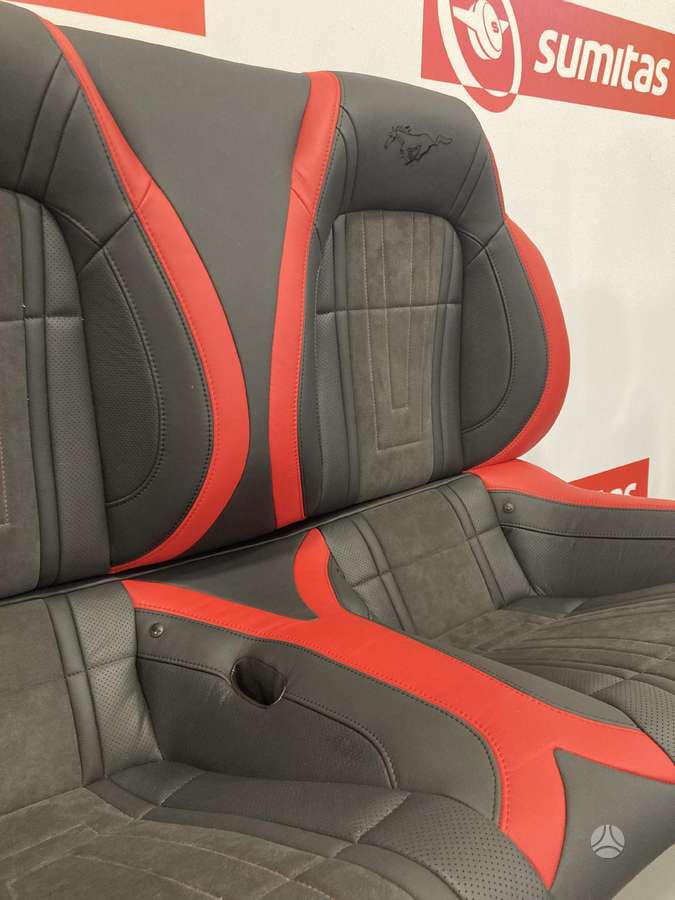 Ford Mustang детали салона