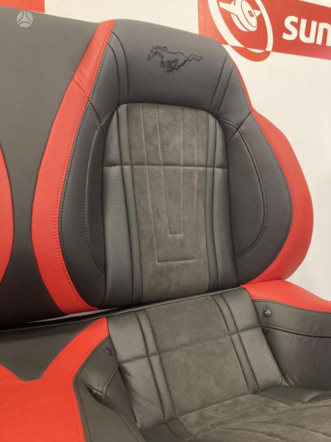 Ford Mustang детали салона