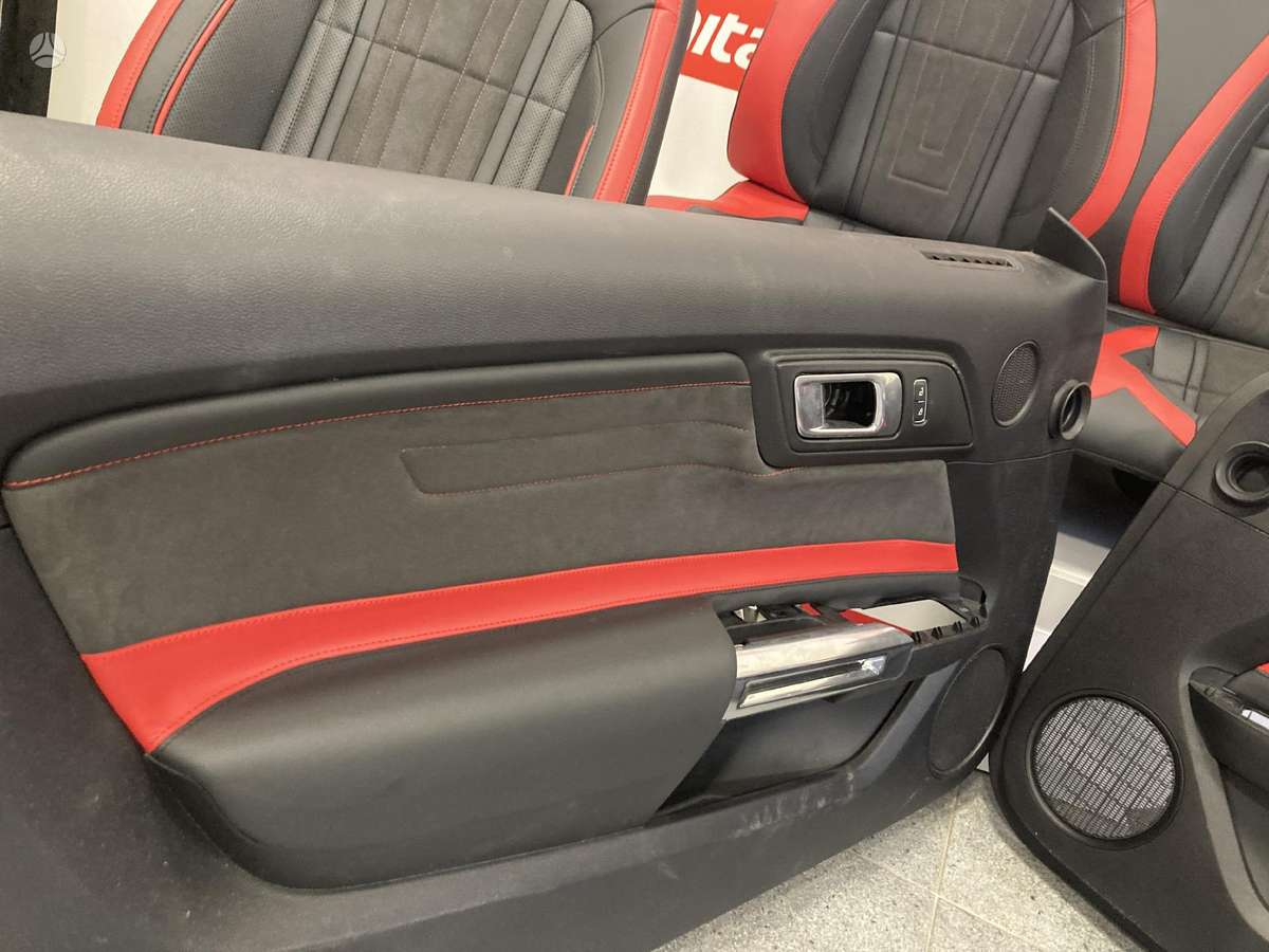 Ford Mustang детали салона