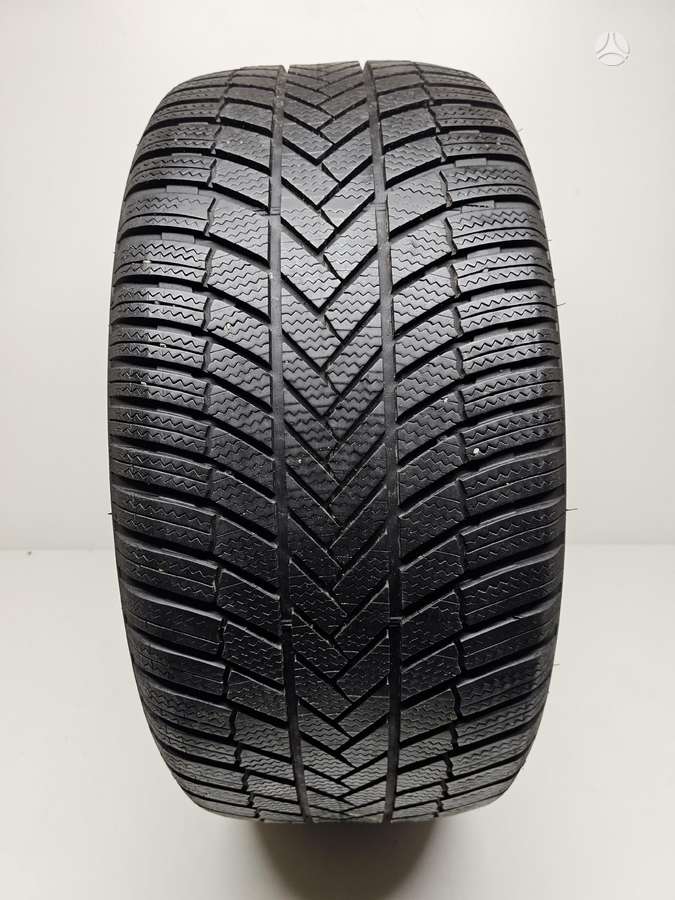 Bridgestone Blizzak LM005 2023m, winter 285/40 R21