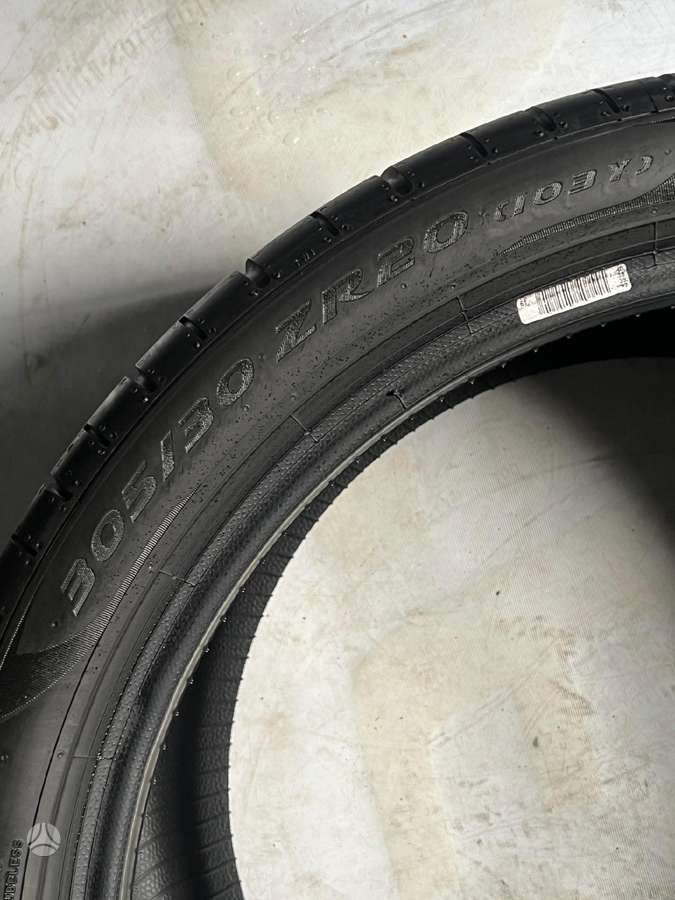 Pirelli P ZERO PZ4, summer 305/30 R20