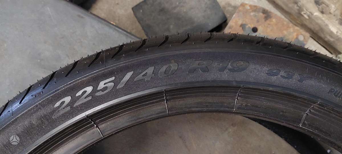 Pirelli, vasaras 225/40 R19