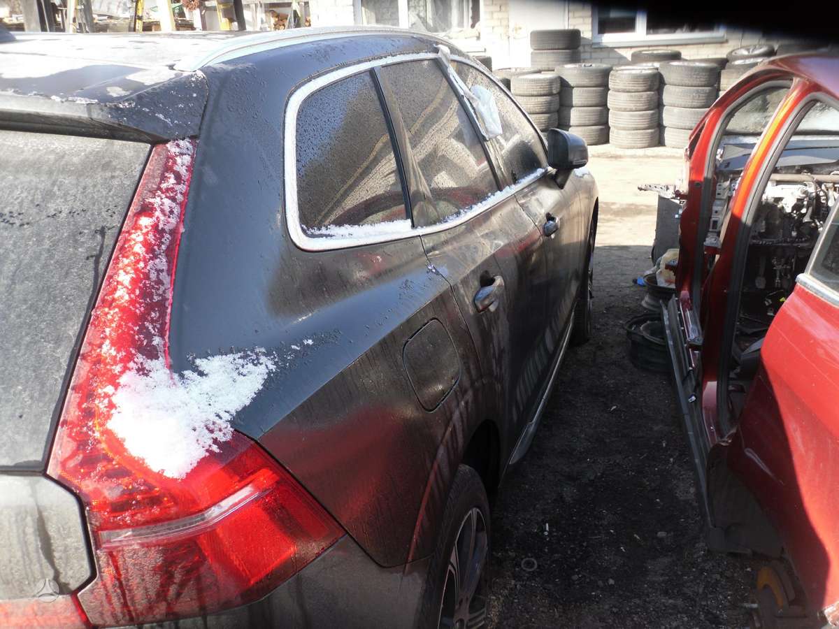 Volvo XC60 по частям