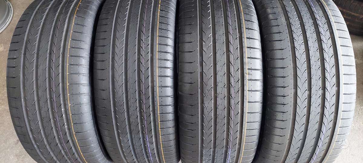 Continental, летние 225/55 R18