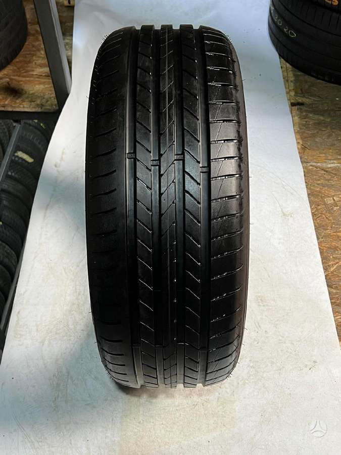 Goodyear EFFICIENTGRIP (RUN FLAT), vasarinės 235/45 R19