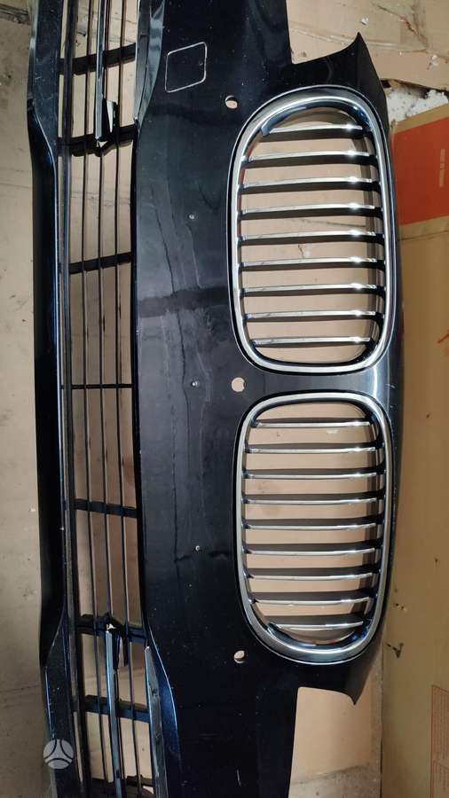 BMW 7 serija bamperi