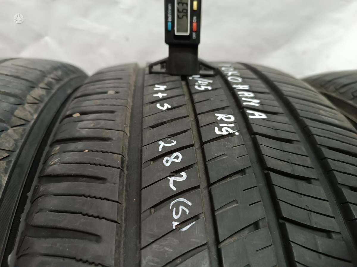 Yokohama, universalios 235/45 R19