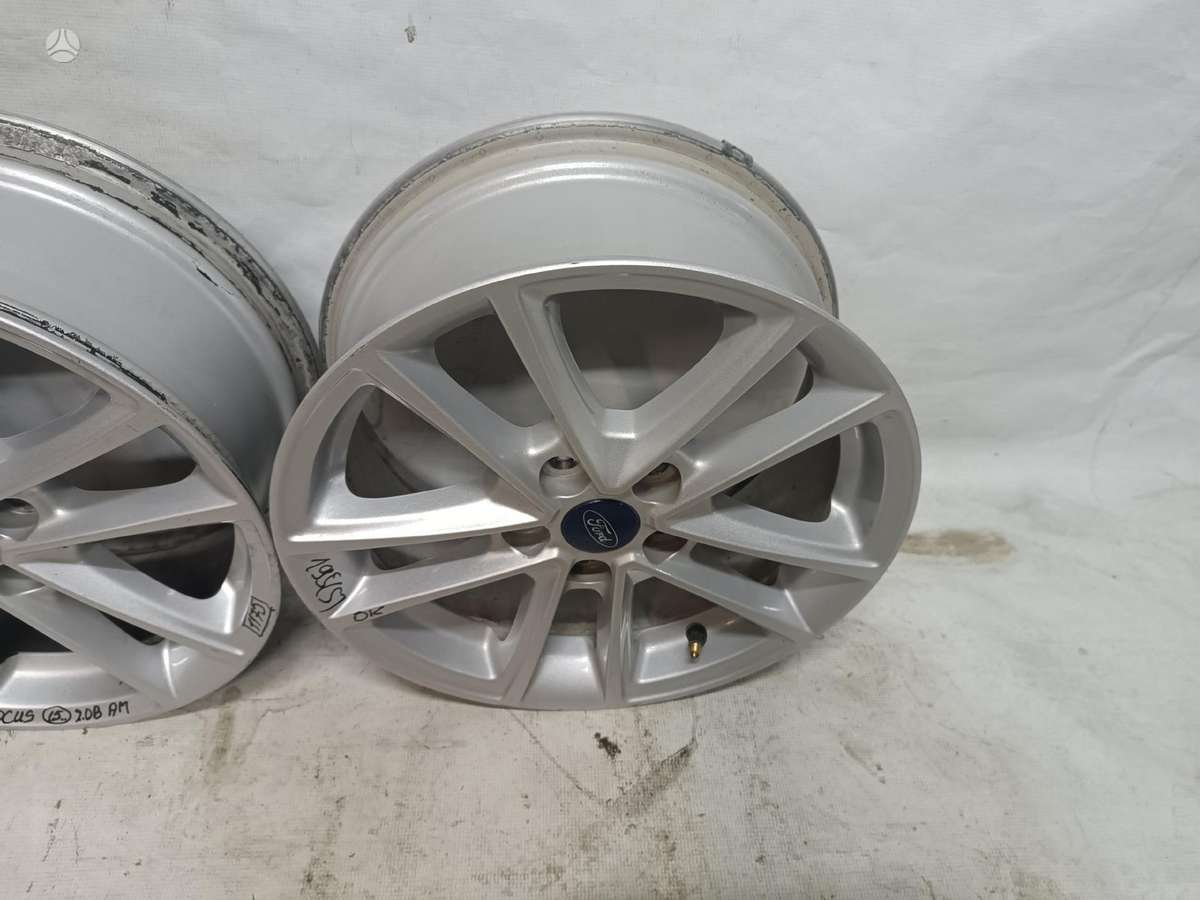 Ford Focus, lengvojo lydinio, R16