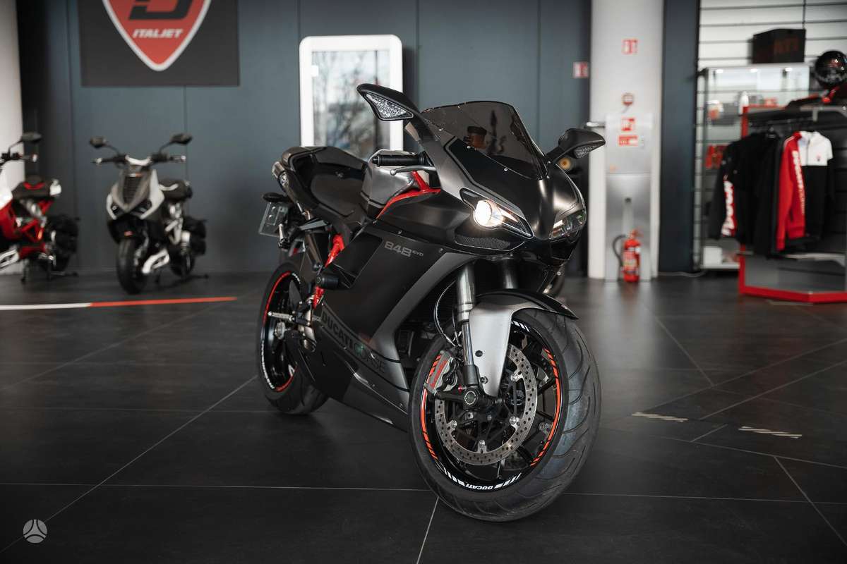 Ducati 848 848cc, спортбайки / superbikes