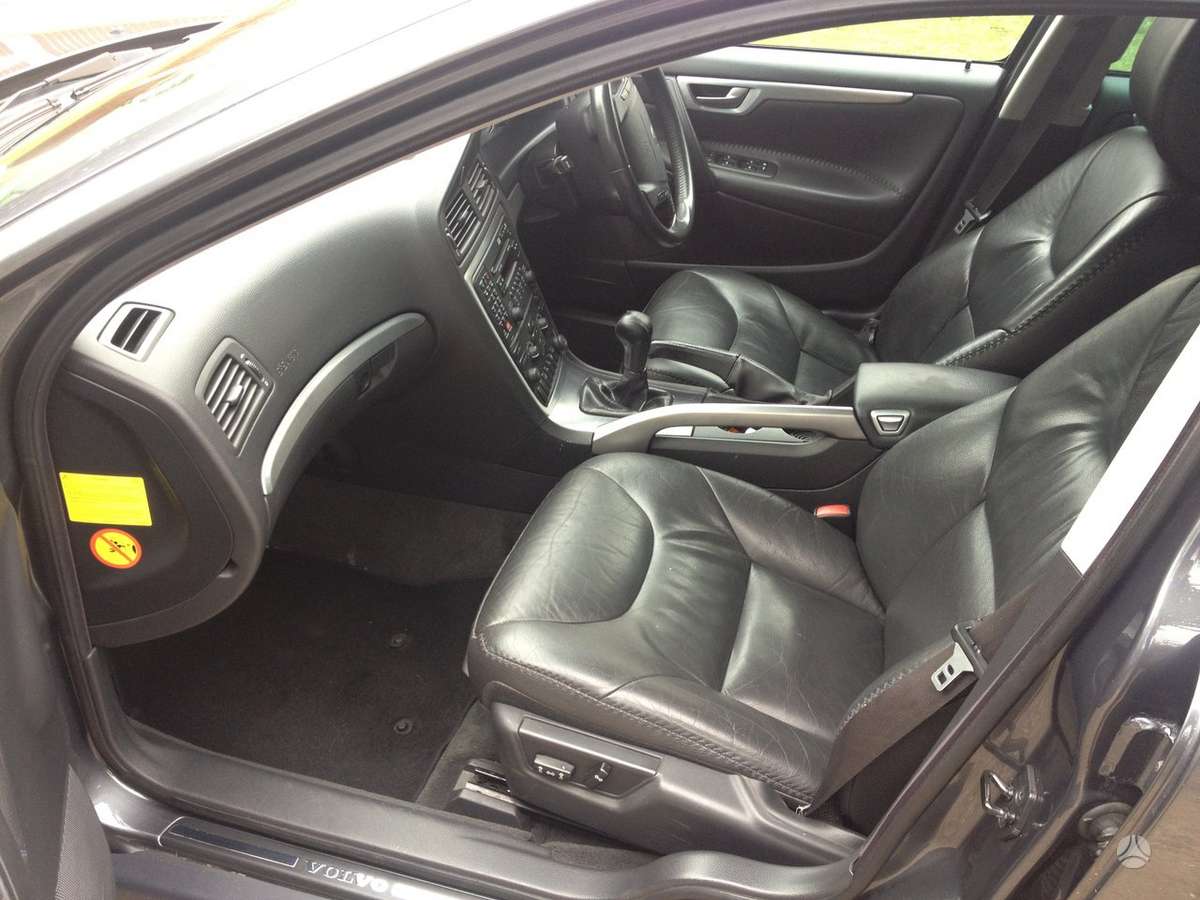 Volvo V70 Galimas detaliu pristatymas