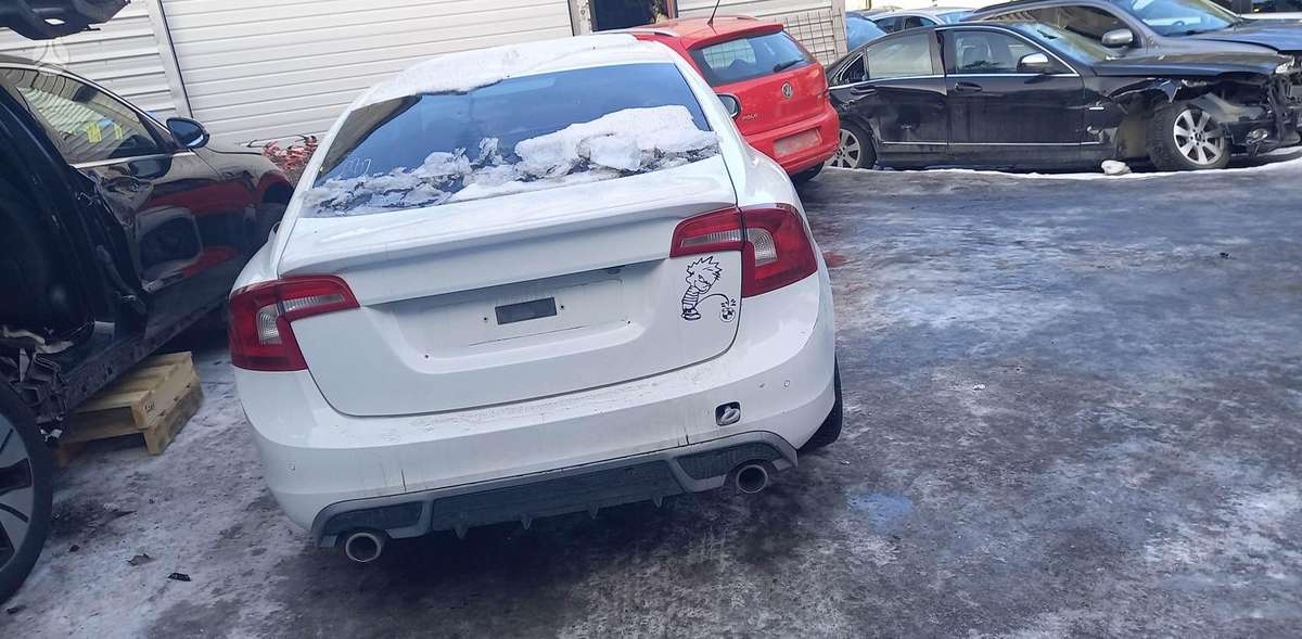 Volvo S60 Uab boso dalys kokybiškos ir patikrintos naudotos automobil