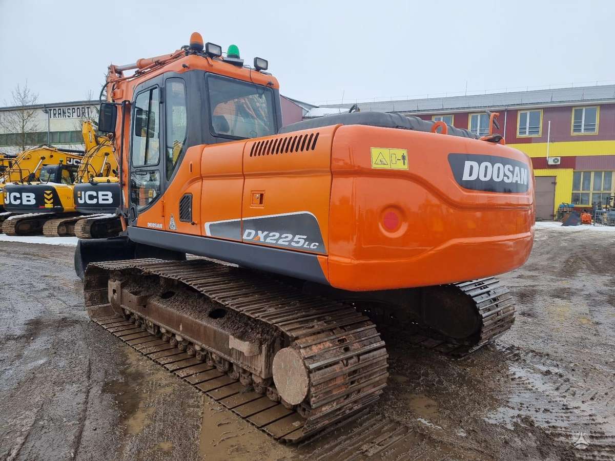 Doosan DX225LC, ekskavatori