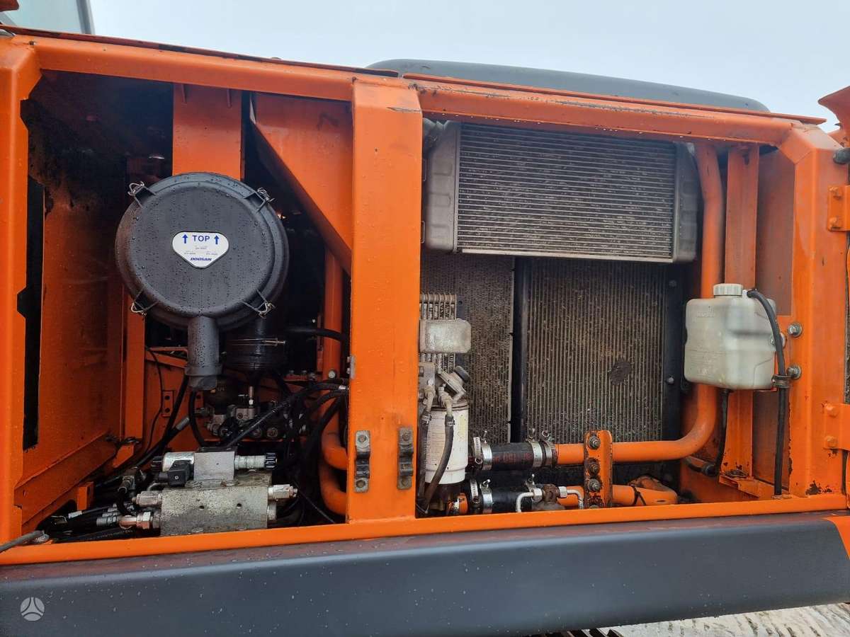 Doosan DX225LC, ekskavatori