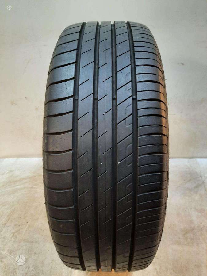 Goodyear Efficient Grip Perfomance, летние 215/60 R17