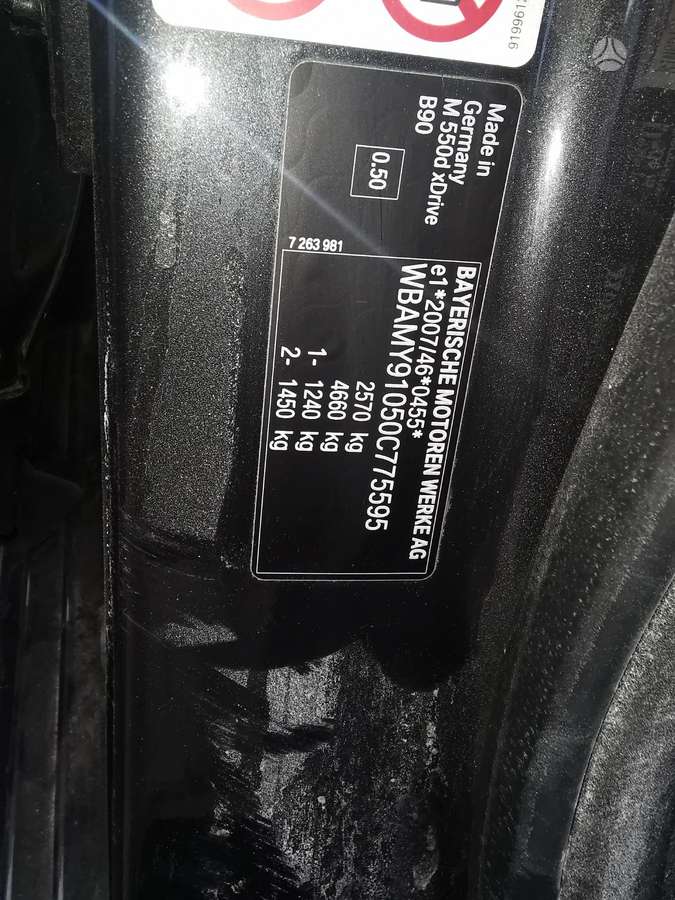 BMW 5 serija dalimis. Bmw550d 4x4