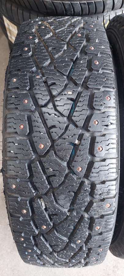 Nokian, зимние 195/65 R16