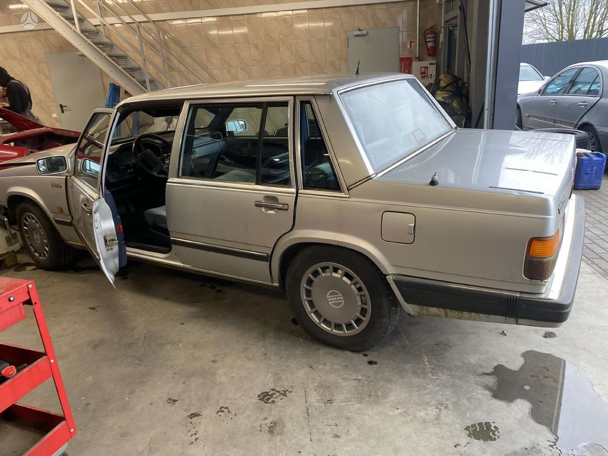 Volvo 760