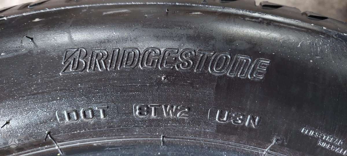 Bridgestone, vasarinės 245/50 R19